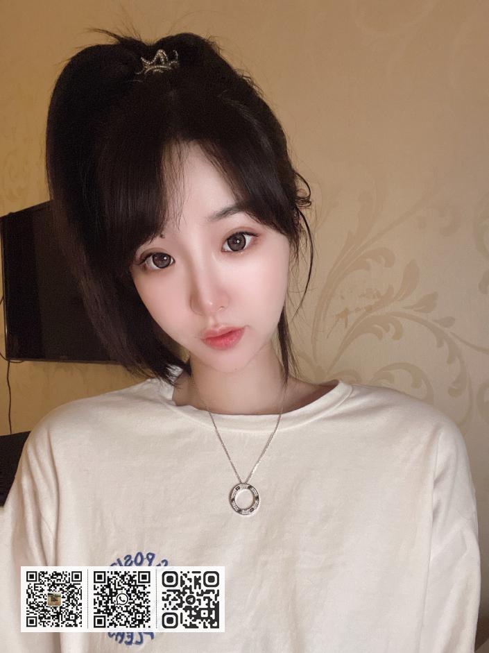 Cartier Love系列满天星大饼项链 - Image 8