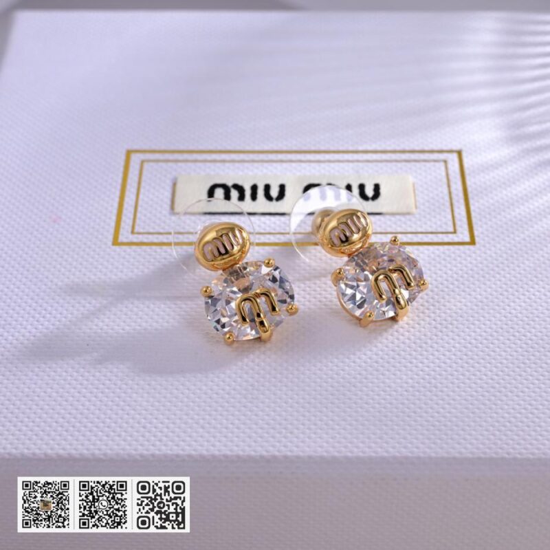 Miu Miu字母耳环 - Image 3