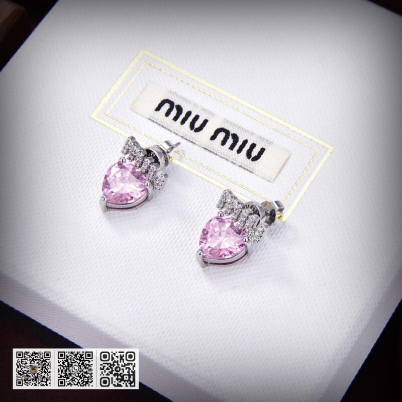 Miu Miu字母耳环 - Image 4