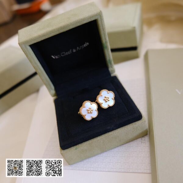 顶级版 Van Cleef &038; Arpels Lucky Spring系列梅花耳环