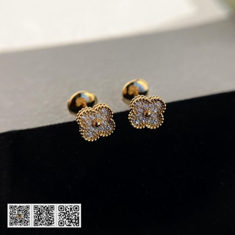 顶级版 Van Cleef &038; Arpelsvca mini满钻四叶草耳钉 - Image 6