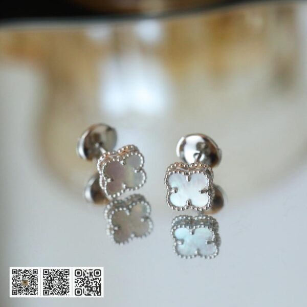 顶级版 Van Cleef &038; Arpels 四叶草mini耳钉