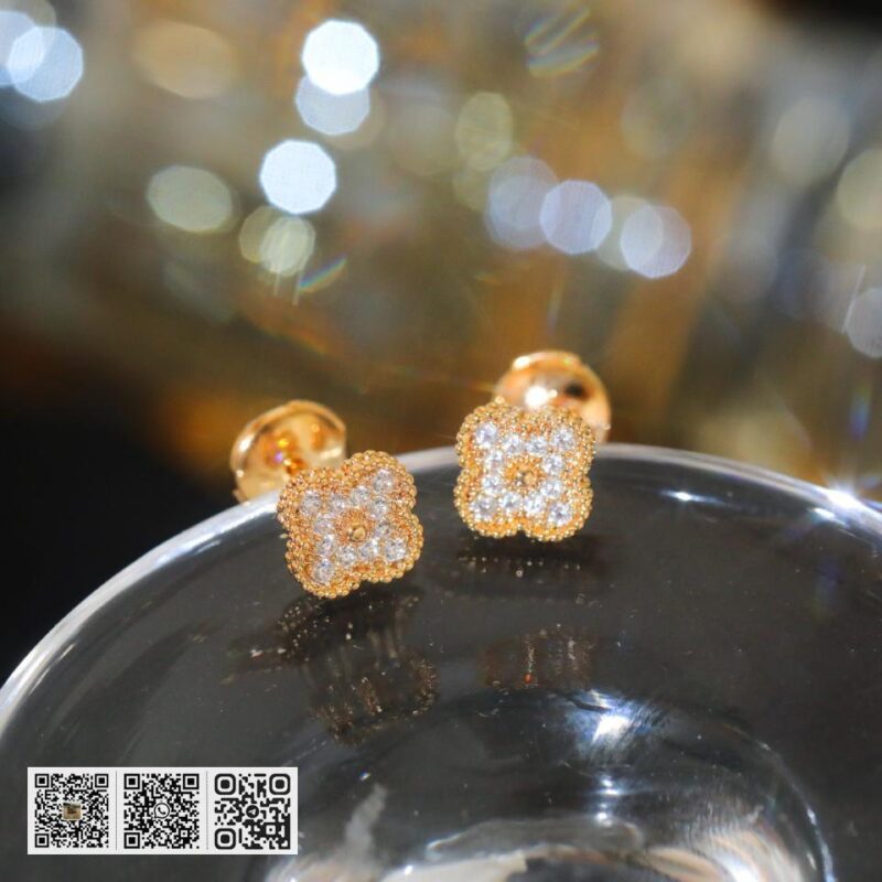 顶级版 Van Cleef &038; Arpels mini满钻四叶草耳钉 - Image 6