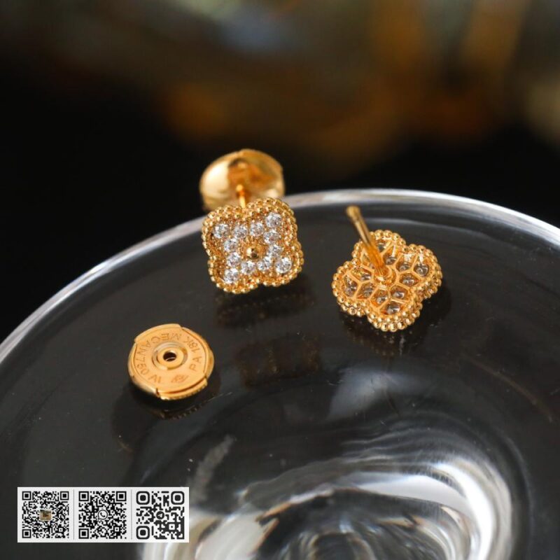 顶级版 Van Cleef &038; Arpels mini满钻四叶草耳钉 - Image 7