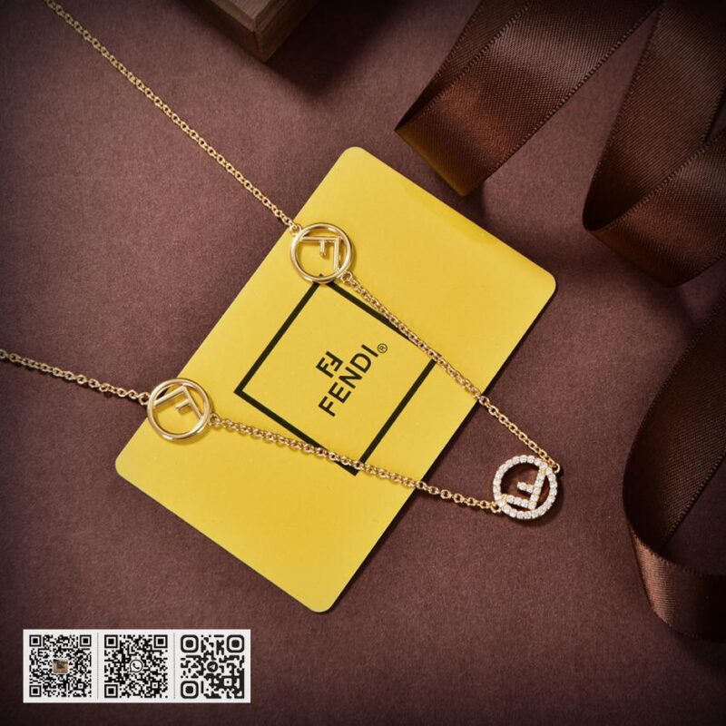 FENDI logo项链 - Image 6