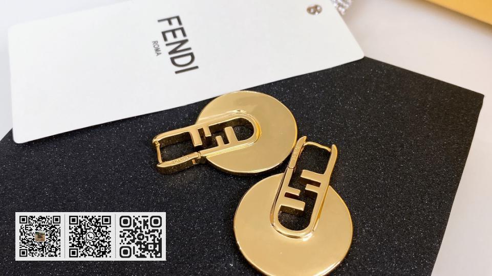 Fendi F字母耳环 - Image 4
