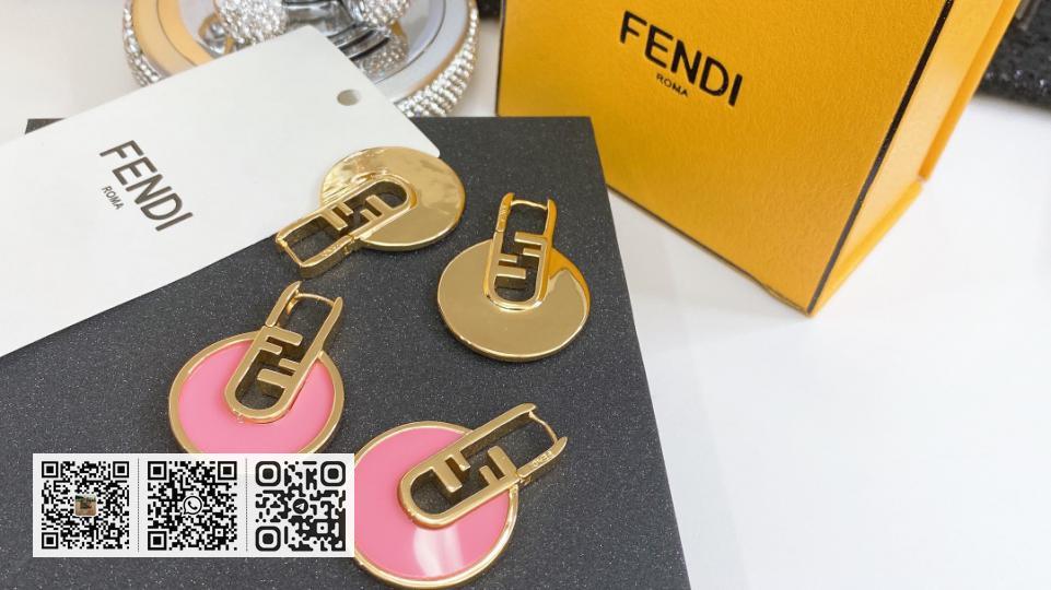 Fendi F字母耳环 - Image 7