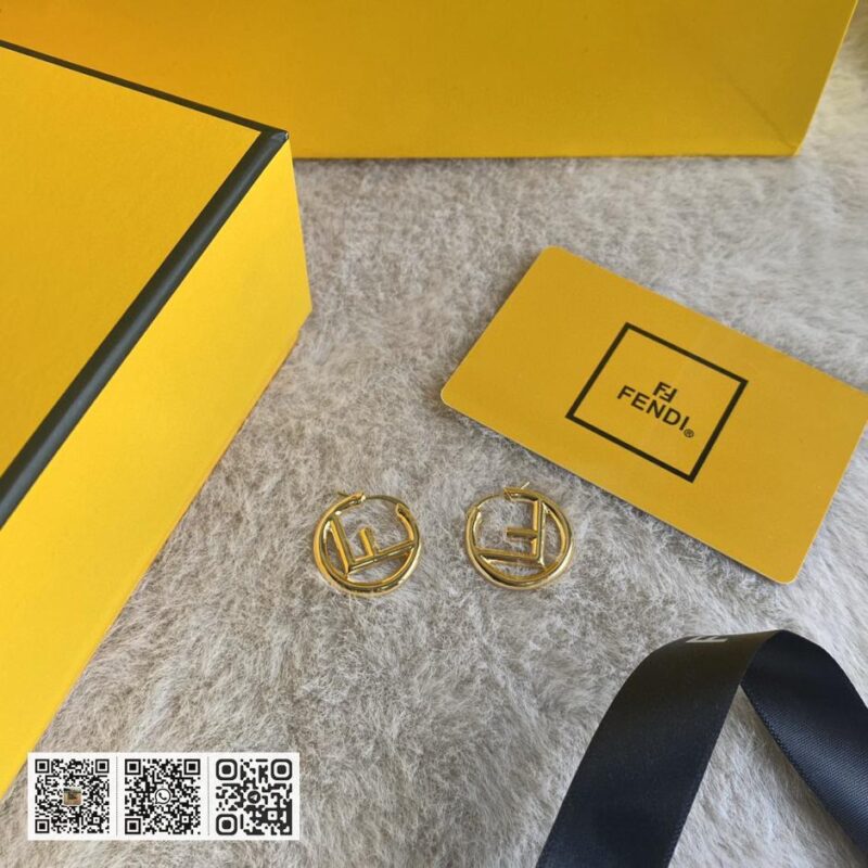Fendi logo字母耳钉 - Image 5