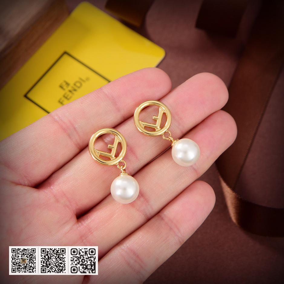 FENDI logo耳坠 - Image 6