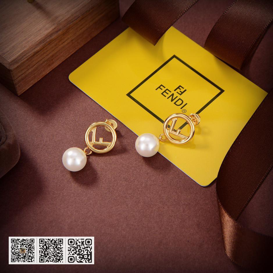 FENDI logo耳坠 - Image 7