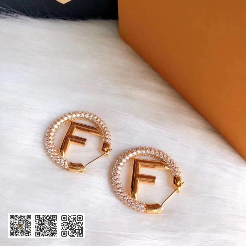Fendi 镶钻字母耳环 - Image 4