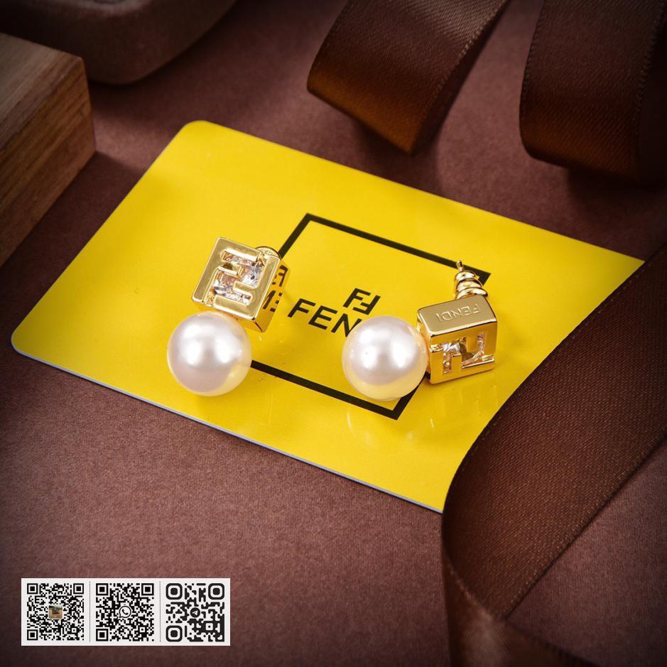 FENDI logo耳环 - Image 3