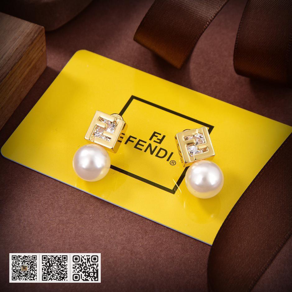 FENDI logo耳环 - Image 4