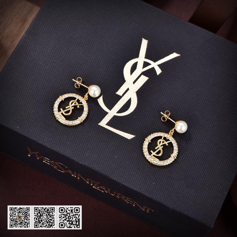 YSL 字母耳钉 - Image 2