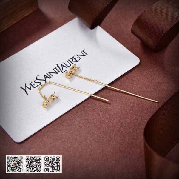 YSL 字母耳钉