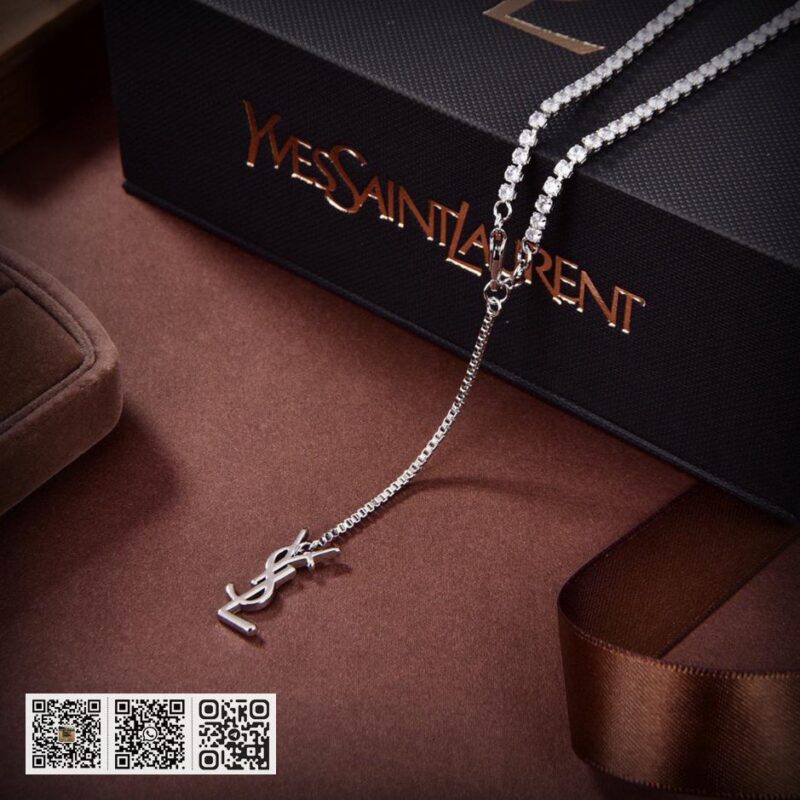 YSL 字母项链 - Image 2
