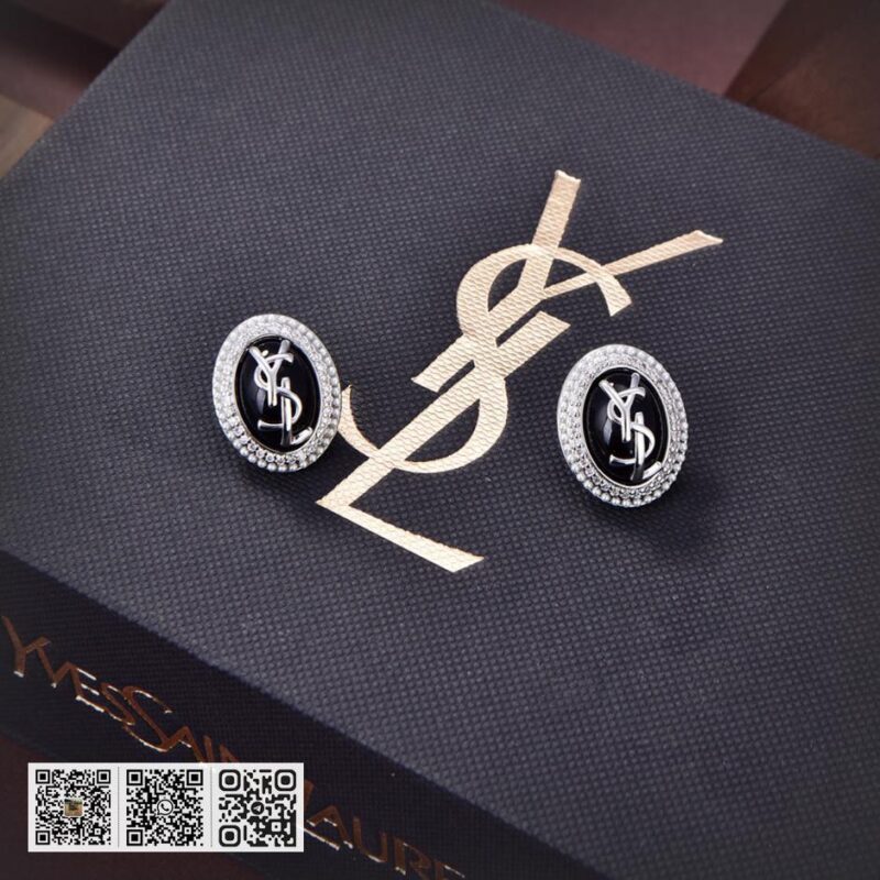 YSL 字母耳钉 - Image 5