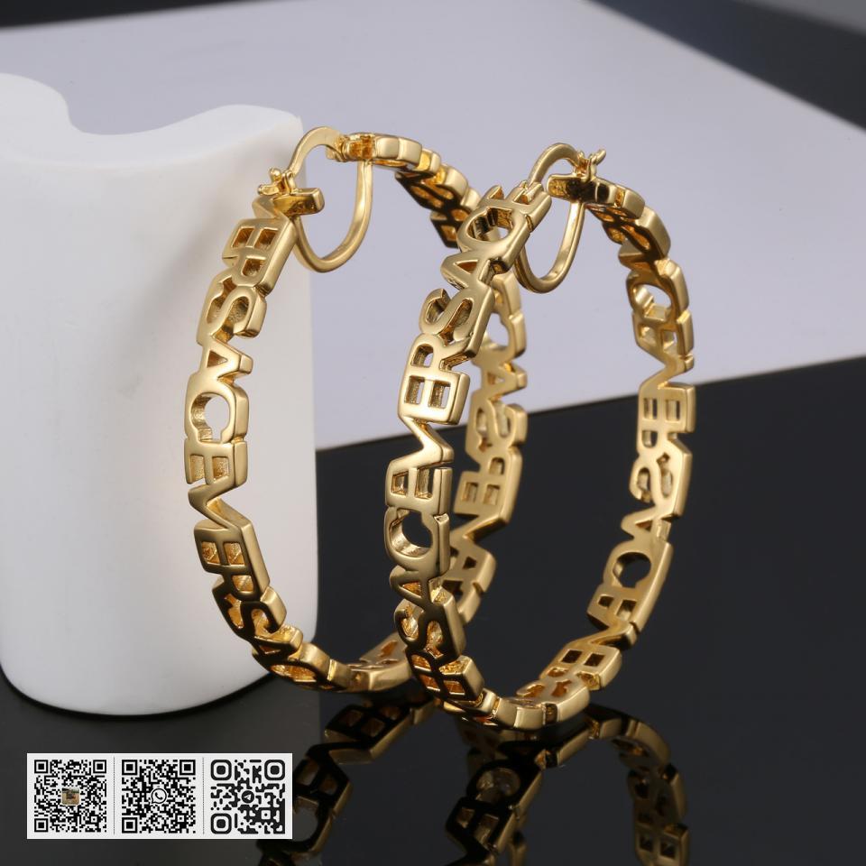 Versace人面浮雕耳环