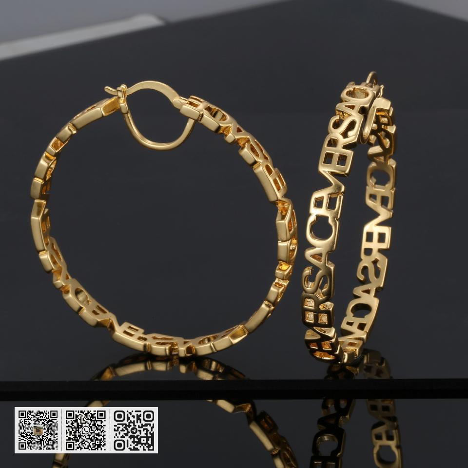 Versace人面浮雕耳环 - Image 4