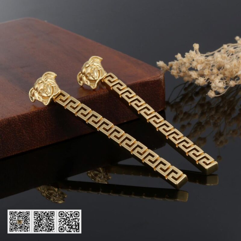 Versace金色耳坠 - Image 5