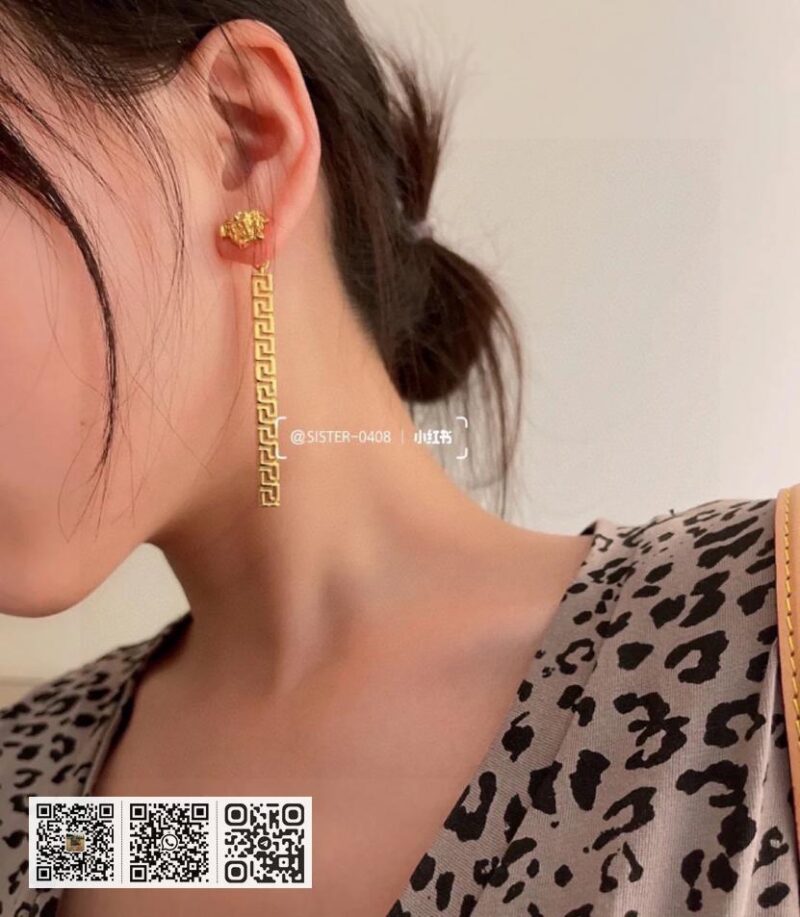 Versace金色耳坠 - Image 7