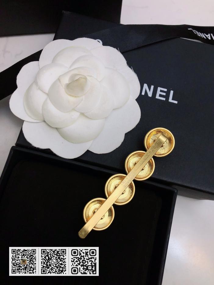 Versace美人头耳环 - Image 2