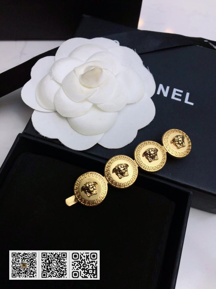 Versace美人头耳环 - Image 3