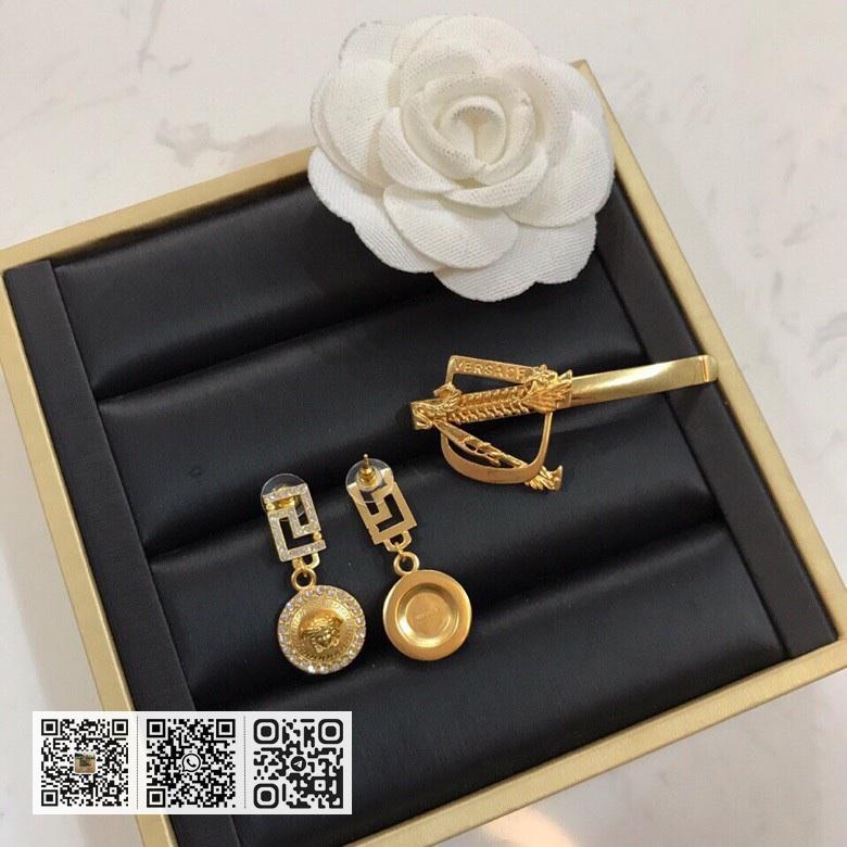 Versace美人头耳环 - Image 6