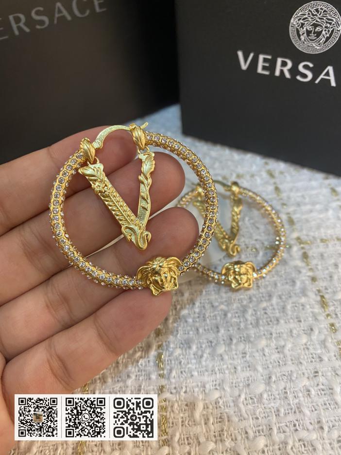 Versace最新耳环 - Image 3