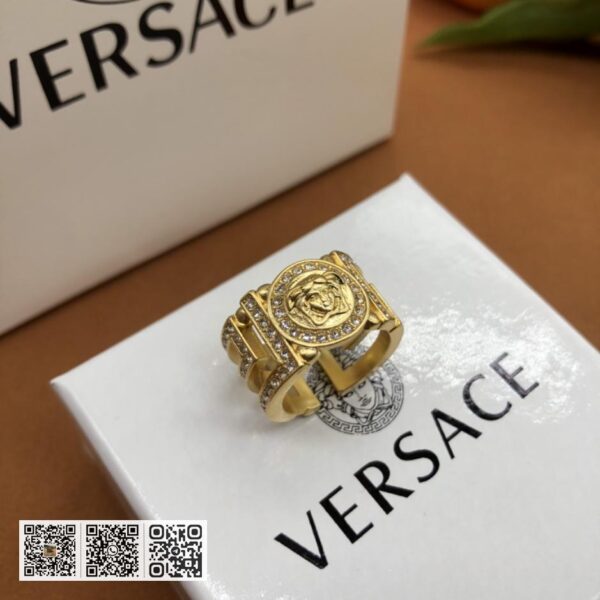 Versace戒指