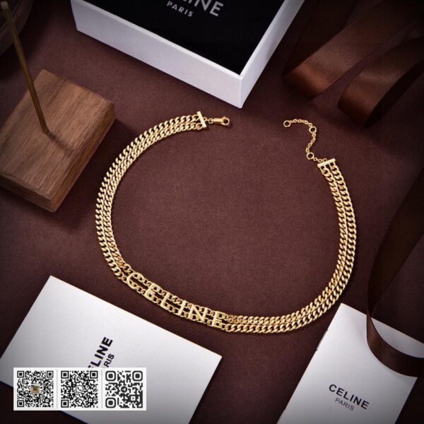 Celine 新字母项链
