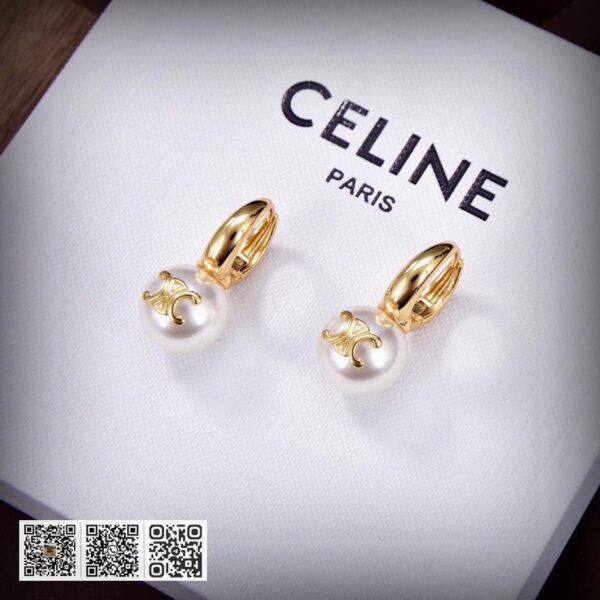 Celine 全新凯旋门珍珠耳环