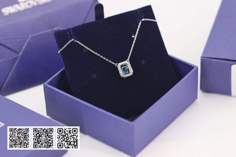 Swarovski 锁骨项链