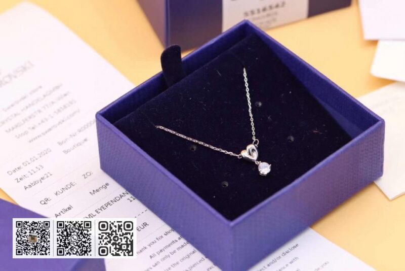 Swarovski 锁骨项链