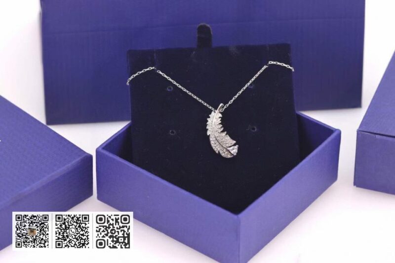 Swarovski 锁骨项链 - Image 7