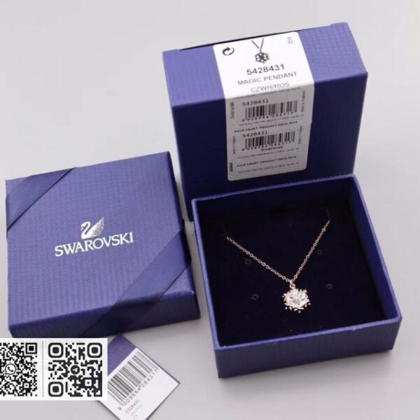 Swarovski 吊坠项链锁骨链