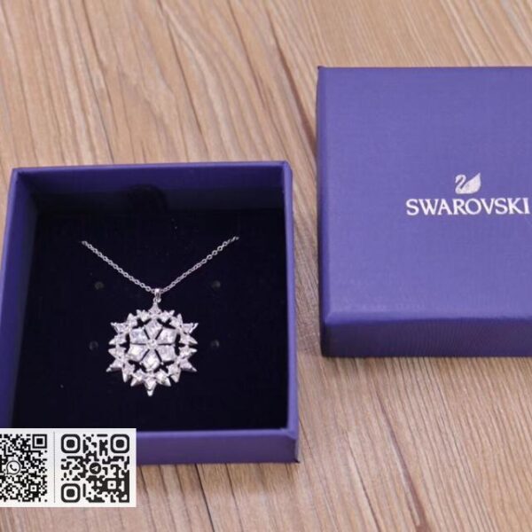 Swarovski 雪花锁骨项链