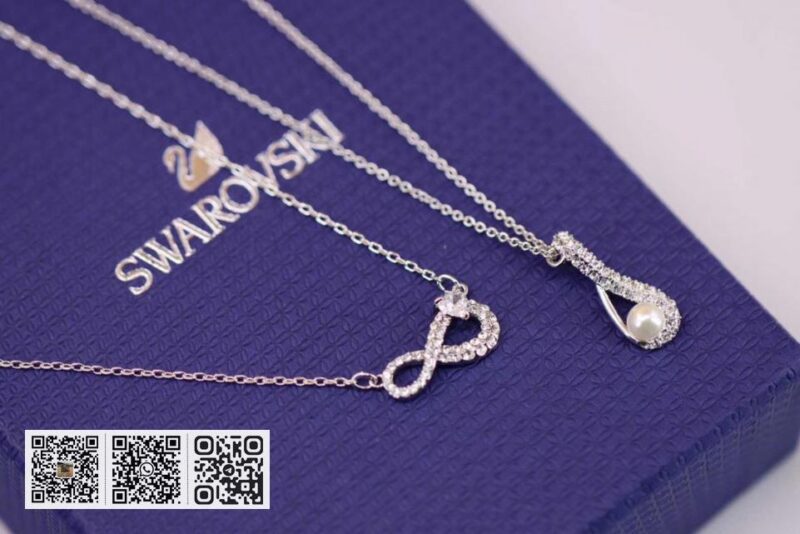 Swarovski 幸运8字锁骨项链 - Image 3