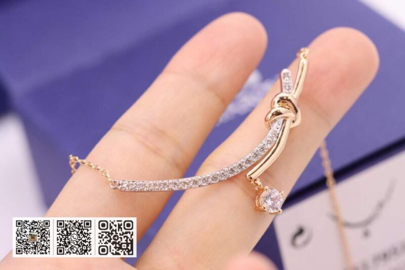 Swarovski 锁骨项链 - Image 4