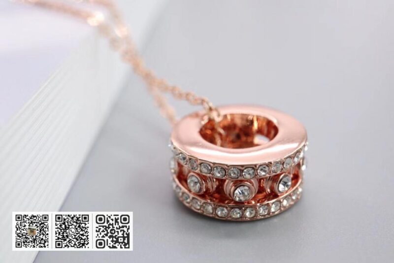 Swarovski 男女项链 - Image 3