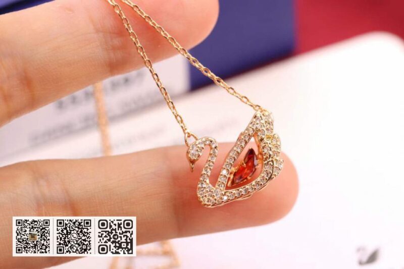 Swarovski 锁骨项链 - Image 6