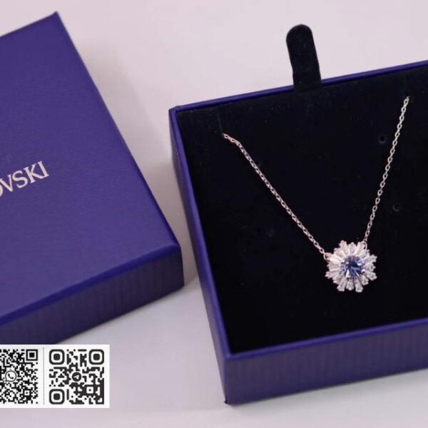 Swarovski 太阳花锁骨项链