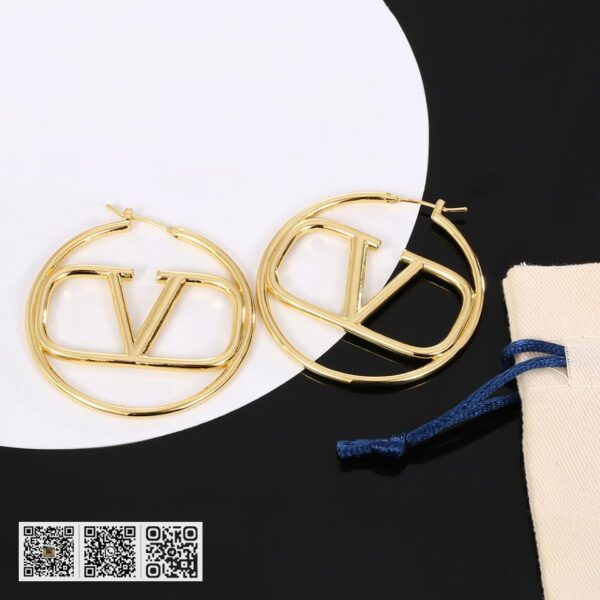 Valentino专柜耳环