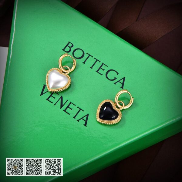 BOTTEGA VENENTA 新款BV耳环