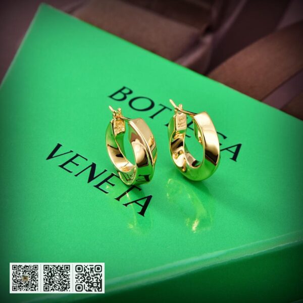 BOTTEGA VENENTA 新款BV耳环
