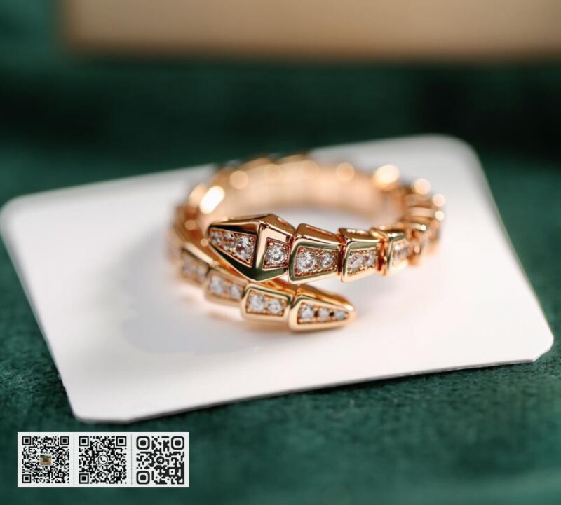Bvlgari Bv经典蛇形满钻戒指 - Image 3