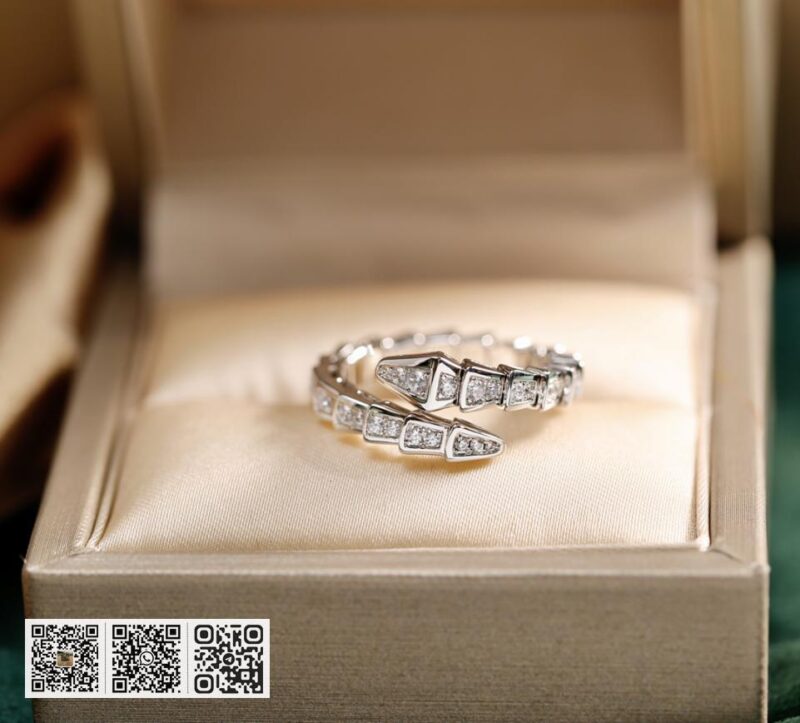 Bvlgari Bv经典蛇形满钻戒指 - Image 4