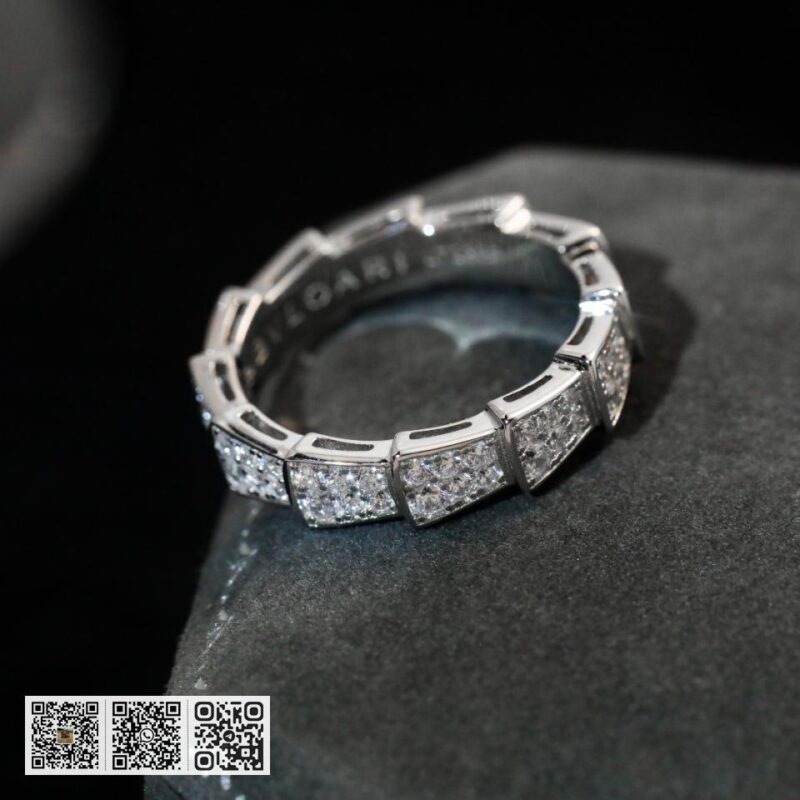 Bvlgari 蛇骨带钻宽版戒指 - Image 2