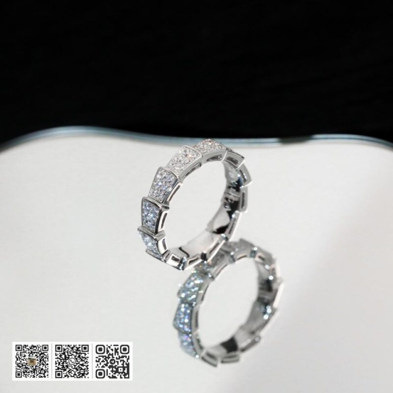 Bvlgari 蛇骨带钻宽版戒指 - Image 3