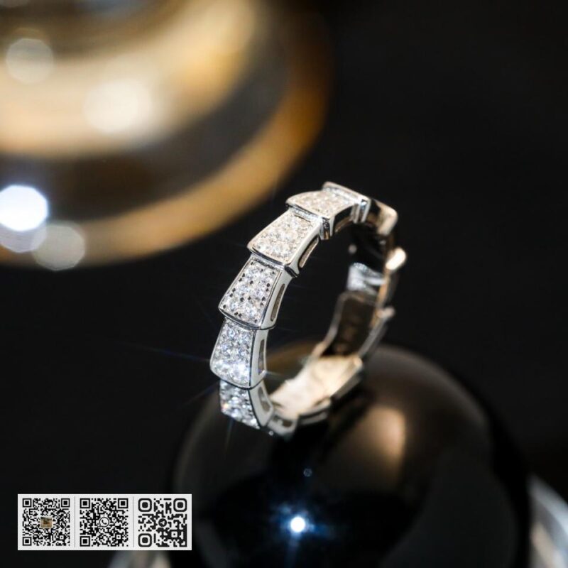 Bvlgari 蛇骨带钻宽版戒指 - Image 7